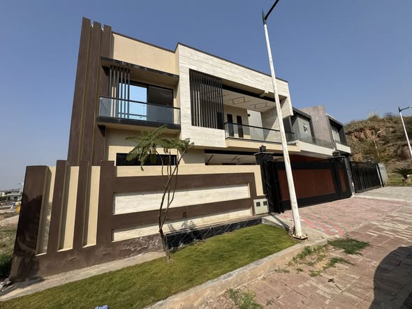 642741928_122280495896168923_4533782780820955337_n