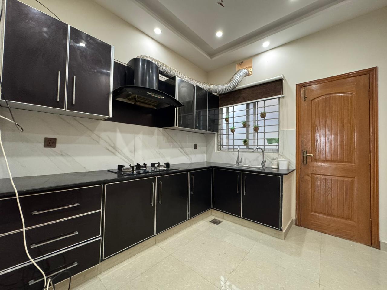 640144687_122164307708940570_4713050535460973075_n