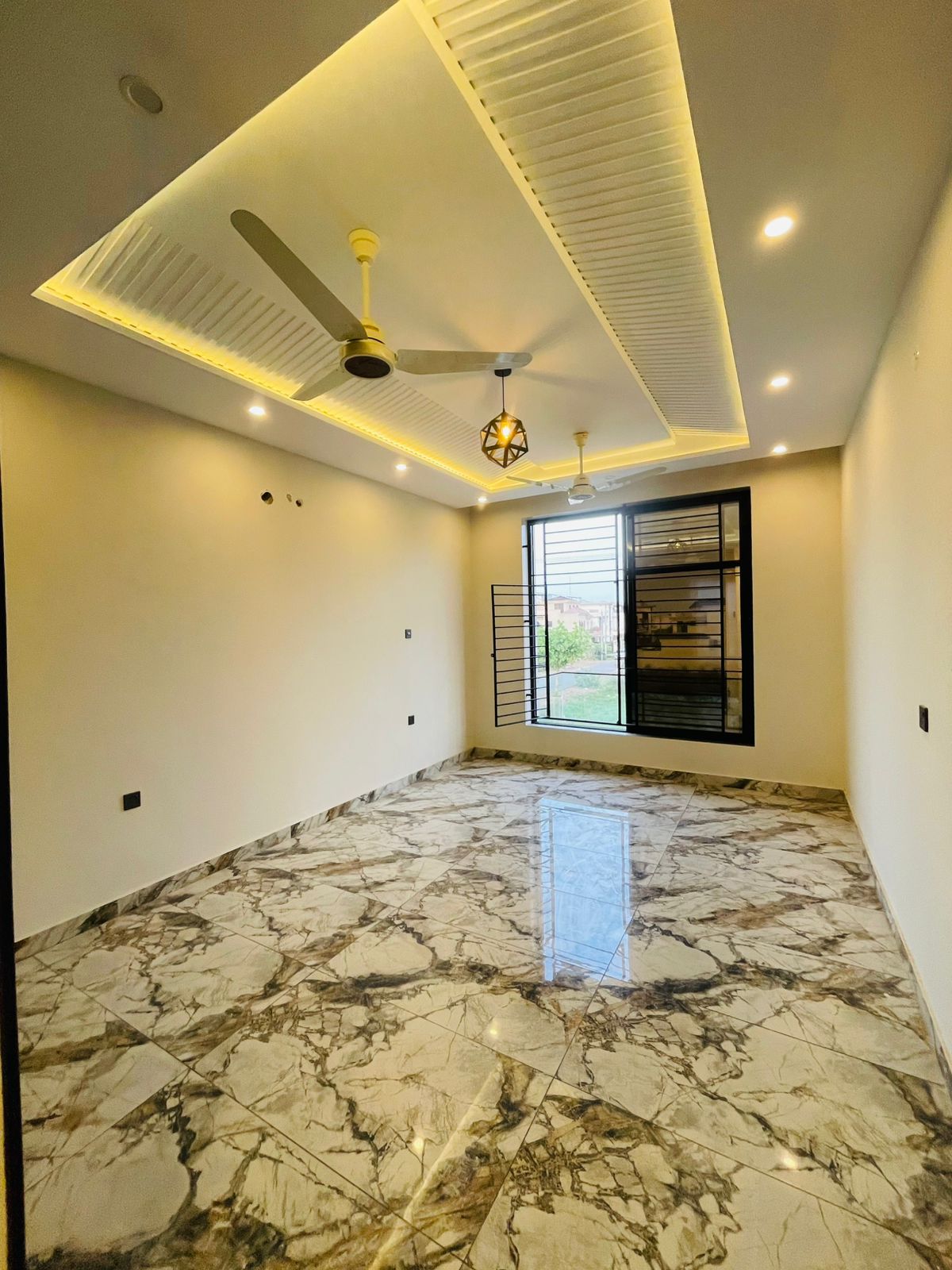 648757948_1225210373110888_1838402021439439414_n