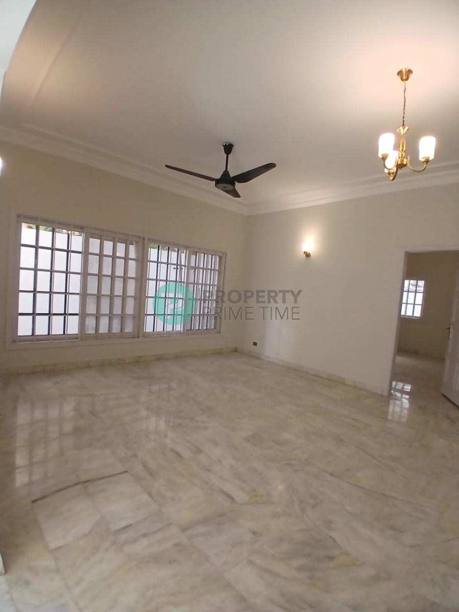 649096502_1593700652765248_5246801412935137380_n