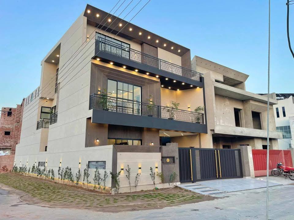 649112066_122217993122446035_8271761481696511656_n