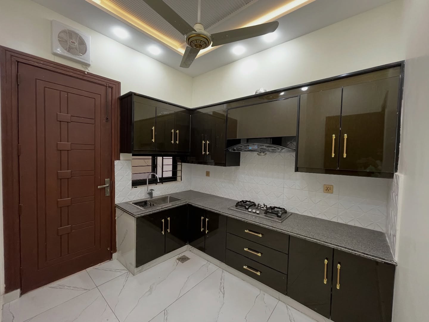 649243339_17865355743598407_6927671478853814198_n