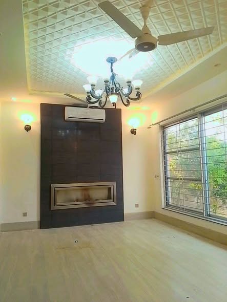 650999522_2051081858795766_928958489964660008_n