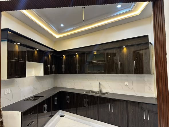 651295640_919628067354961_4989966706463614618_n