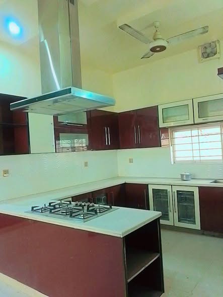 651860821_2051081775462441_2798855080793646084_n