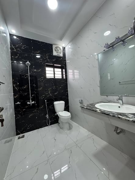 652865031_122283792458168923_5576870811031372445_n