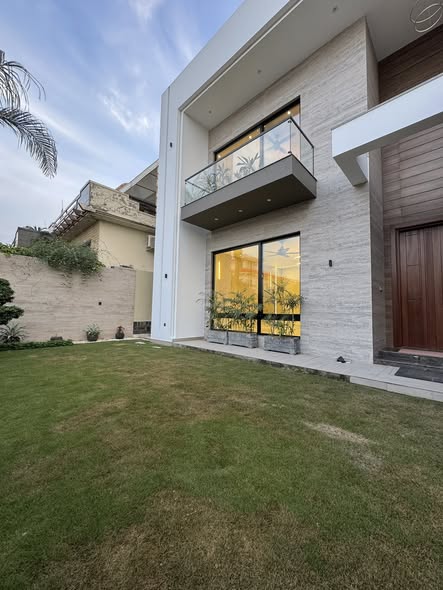 653062622_122283816494168923_8393674206232064976_n