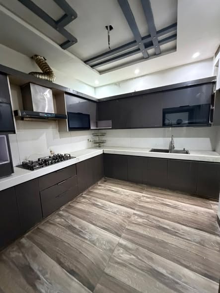 655466043_948439874354239_41320801149787_n