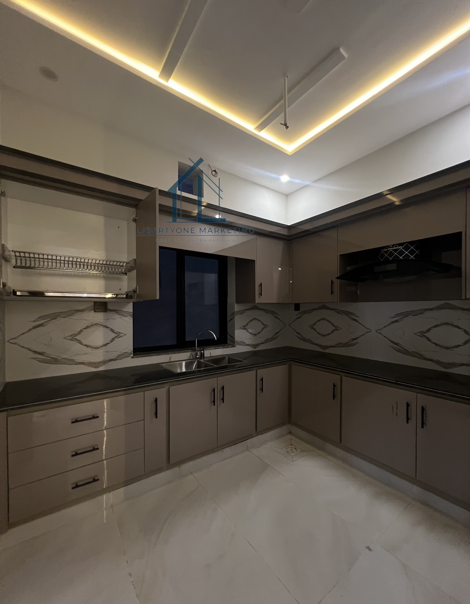 657723274_122272357742146759_5742382279301816767_n