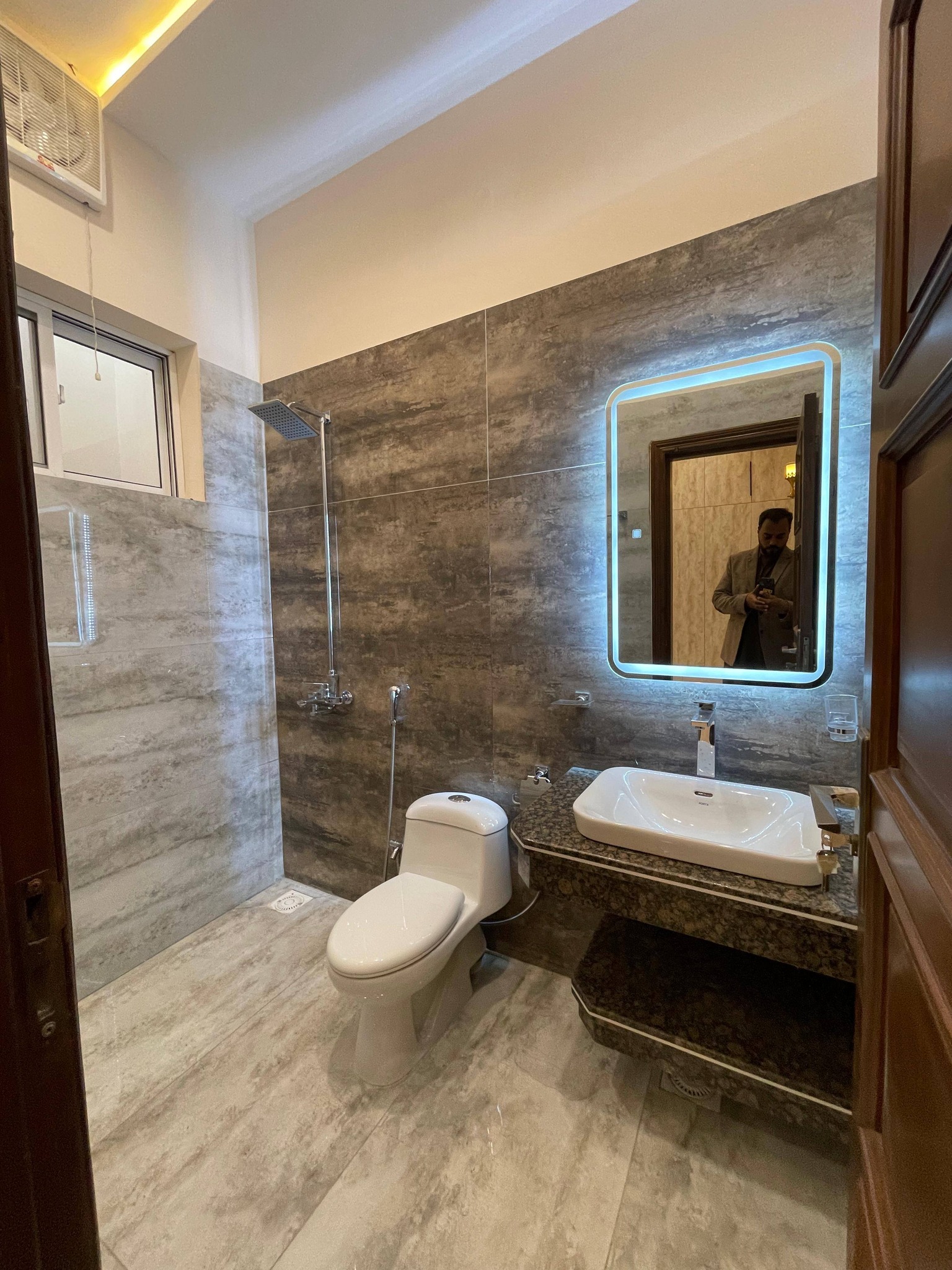 625677194_1257327626366891_6846396636716732609_n