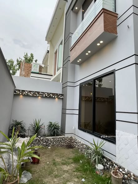 656735624_122171105528722725_7748524196322872144_n-1