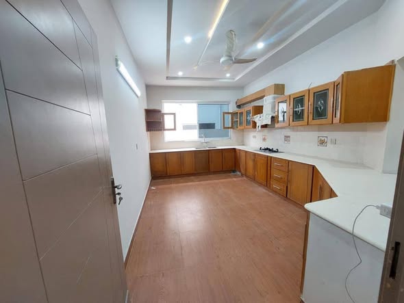 659146877_122369092016004212_7070771599295713140_n