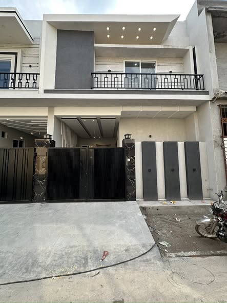 660479955_988793280372410_4682953386113458721_n