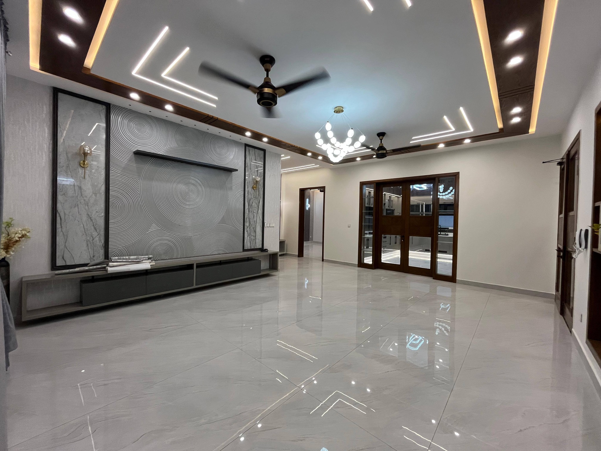 667337083_1274210684867609_2063914267465932260_n