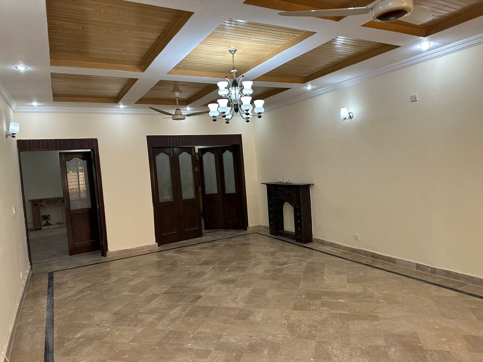 667406854_1249786937351293_8460918178643140049_n