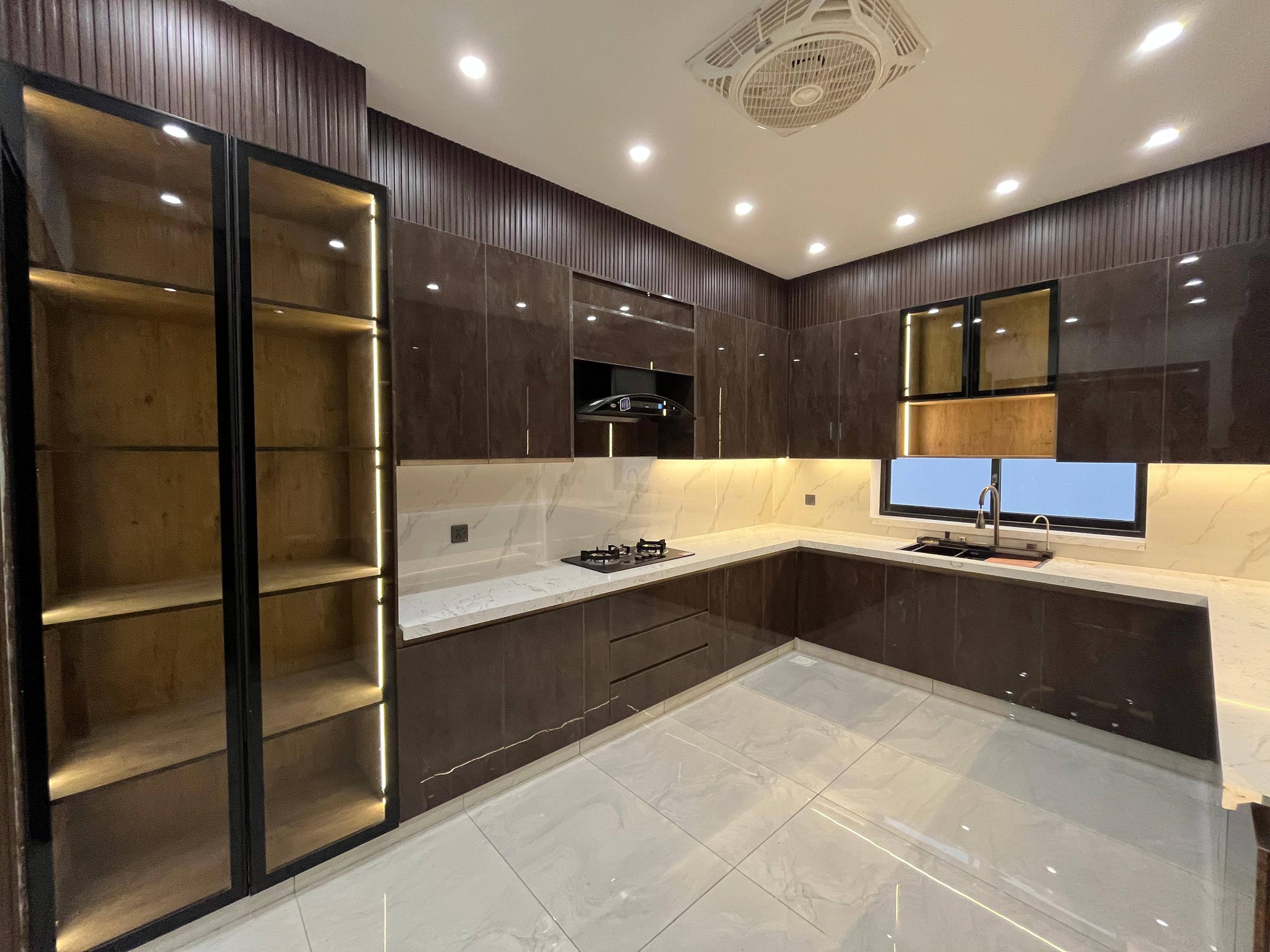 668304990_1272872985001379_1166918956396643163_n