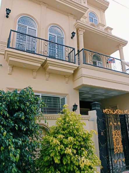 668572418_2151507272250055_1669456183806037008_n