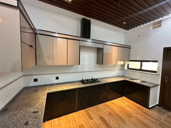 672672302_1350250920459917_6974505118866246818_n