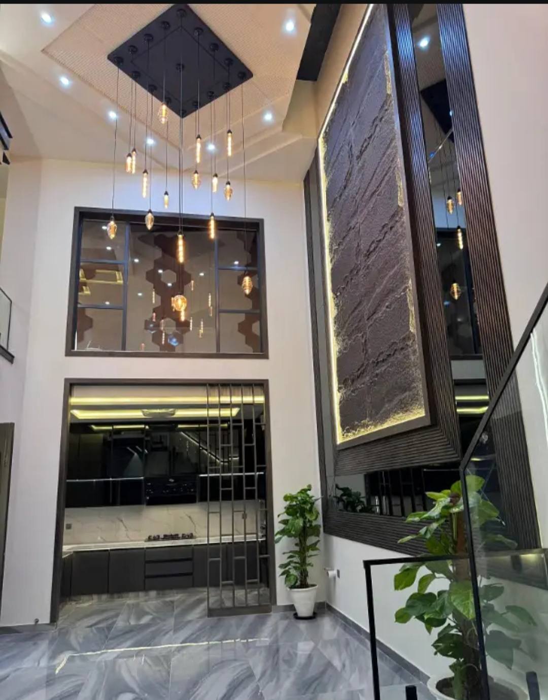 673522146_2021872145115449_1435146743248855965_n