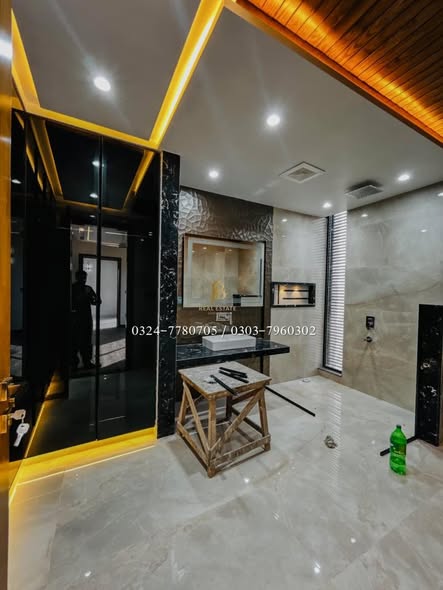 673564406_916124998087324_1592735066073050166_n