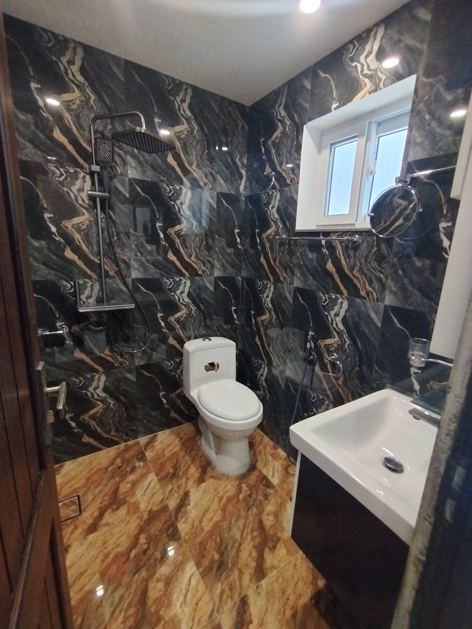 674129227_122312520944224819_4331887439619614522_n