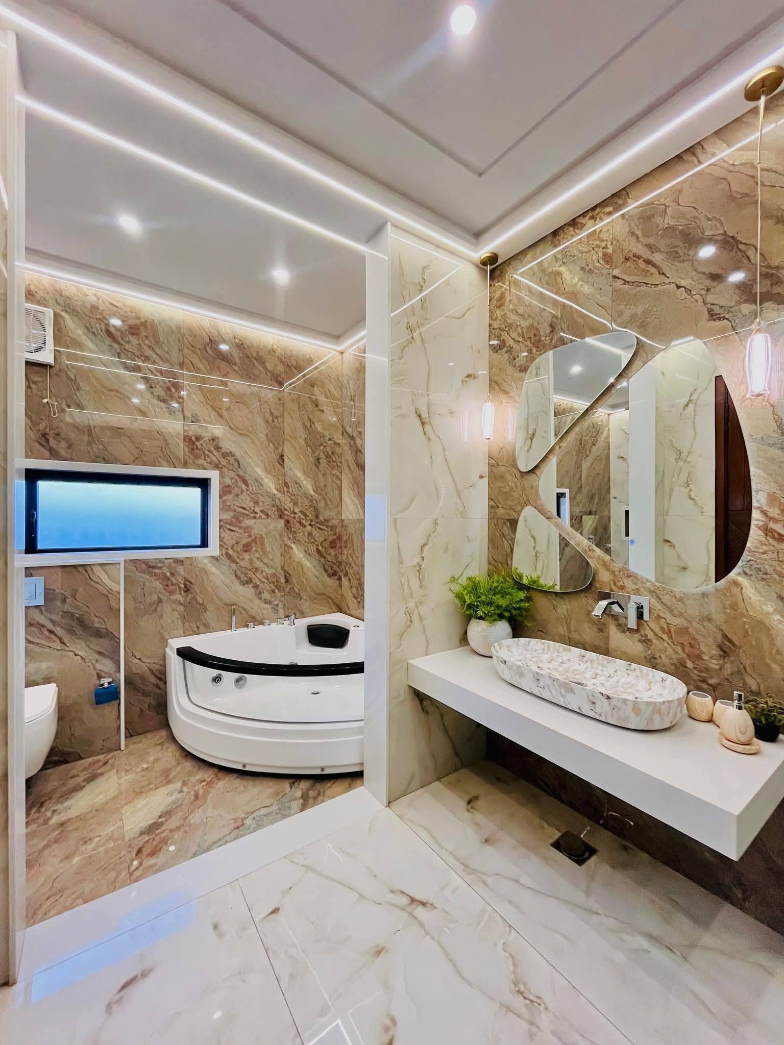 676710099_1284015297220481_2516331133725756602_n