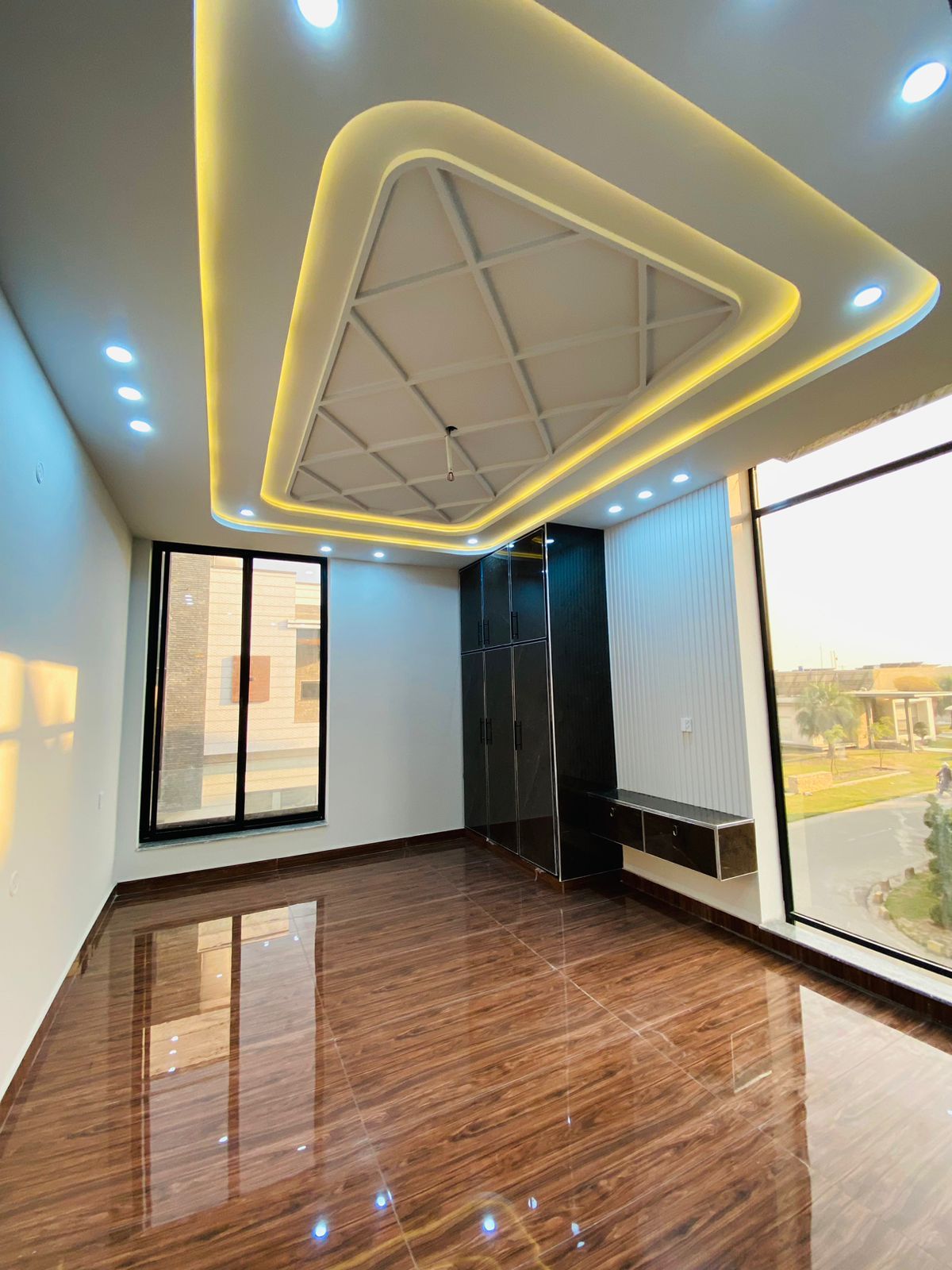 676755446_891995153852845_1526939900738045086_n