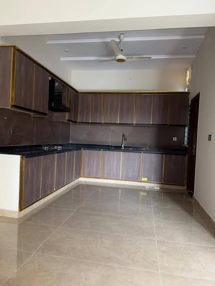 677798579_2796529730681893_6297774083757536531_n