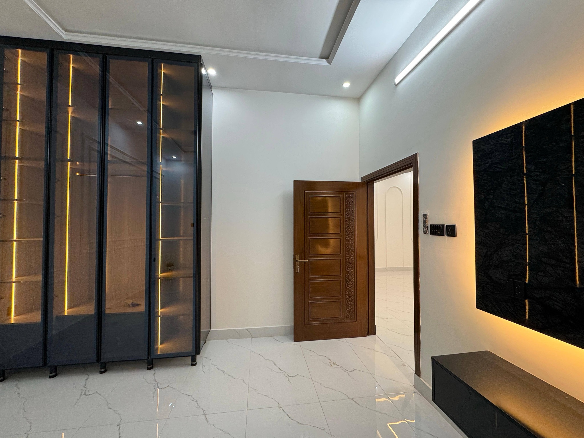 679905228_1319966063663990_8583725061501418634_n